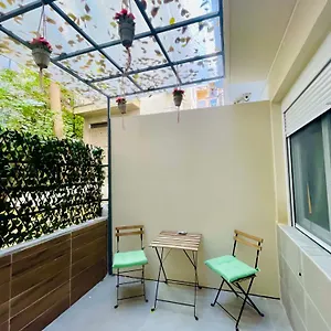 demetrios-apartments.hotels-of-thessaloniki.com/