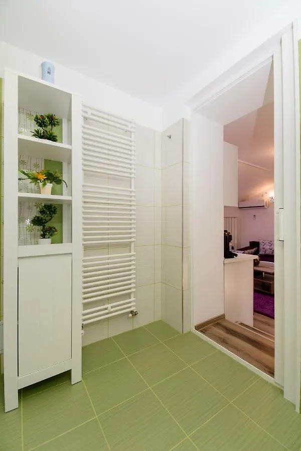 Queen Holiday Apartment Bucureşti